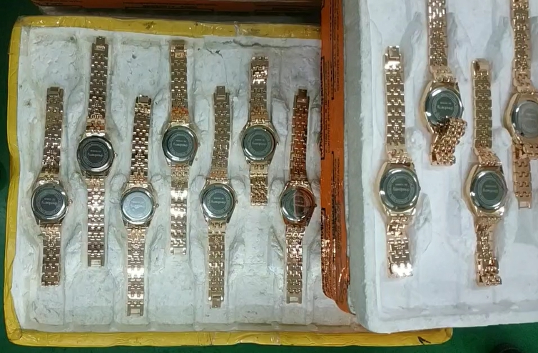 Gold stainless steel quartz women's watches