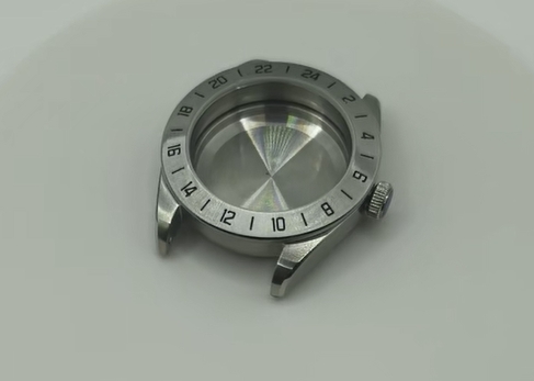 316L SS watch case with a 24-hour fixed bezel